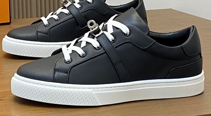 Hermes Men's Low-Top Lace-Up Sneakers